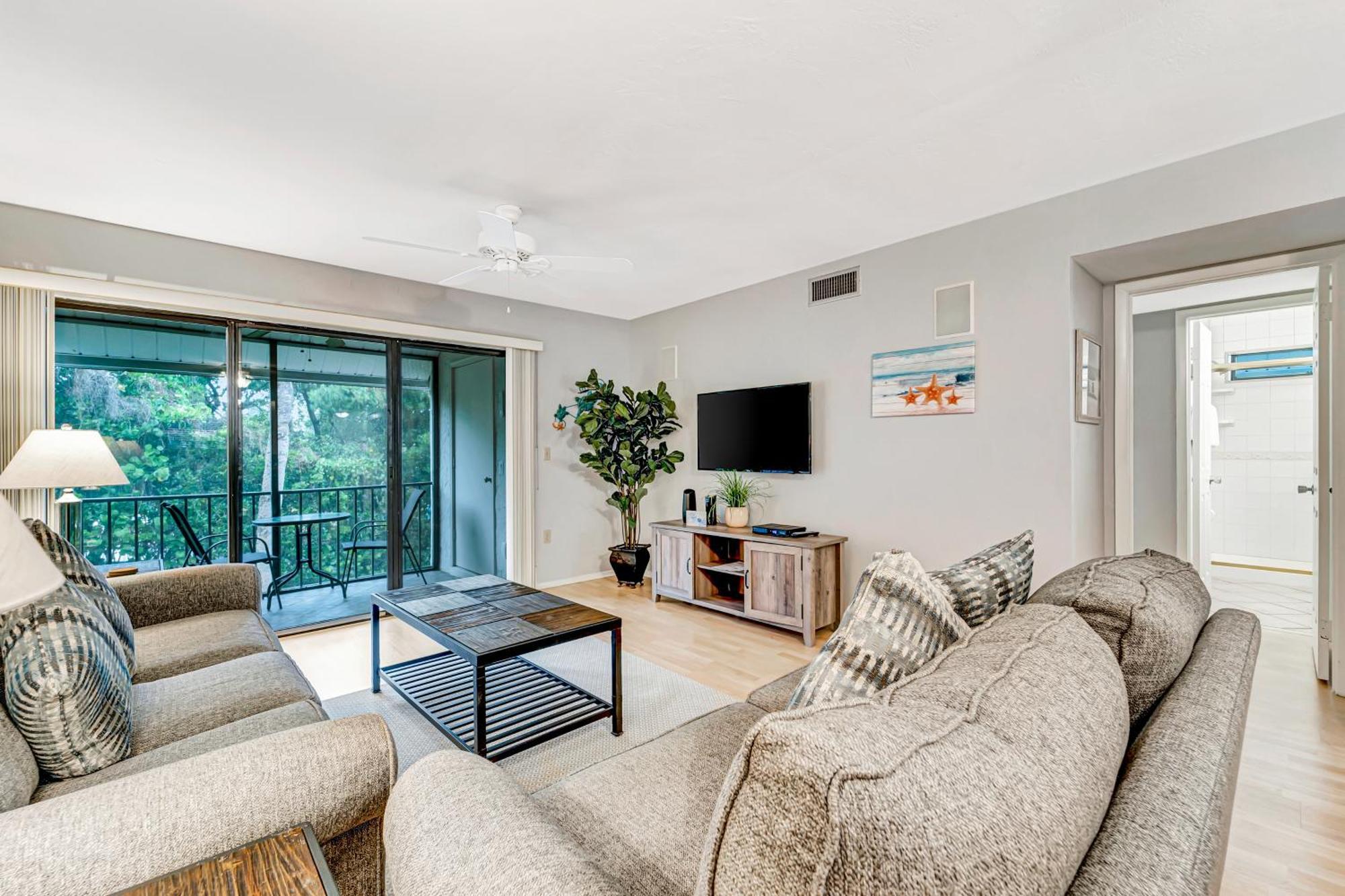 Runaway Bay Condos Bradenton Beach Room photo